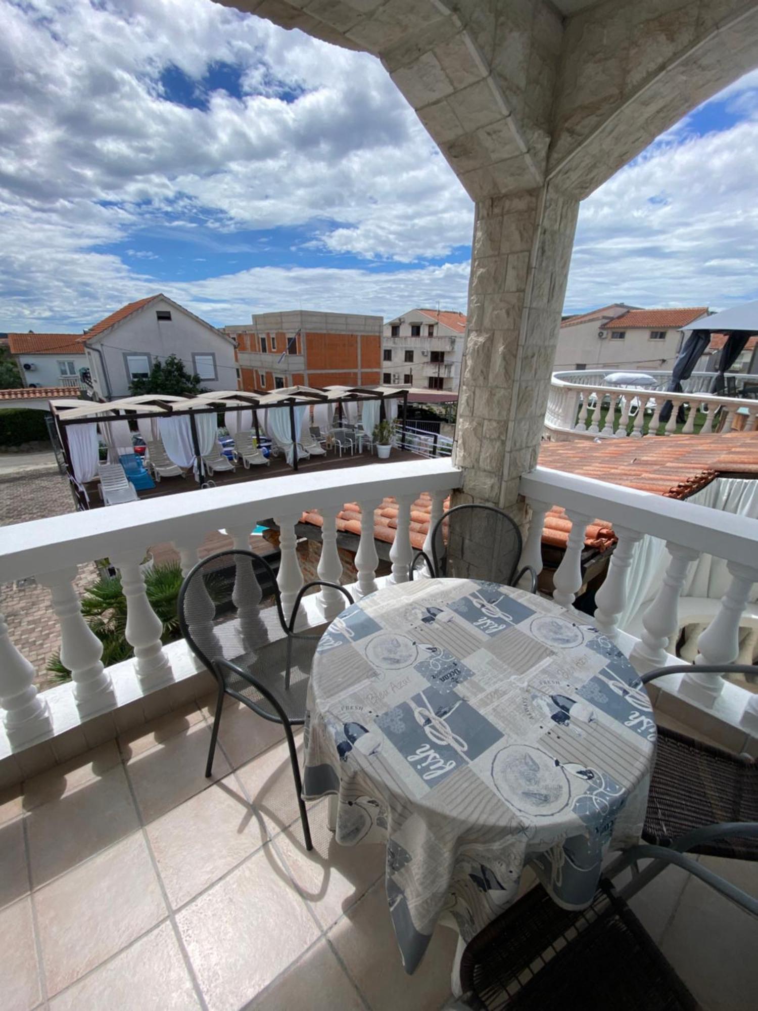 Apartments Villa Dalmatina Βόντιτσε Εξωτερικό φωτογραφία